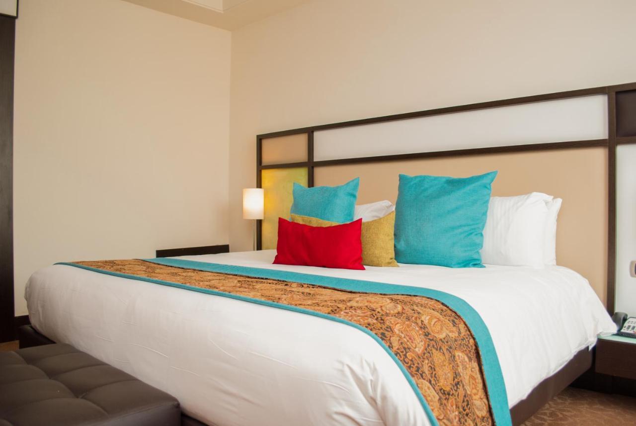 Hesperia Wtc Valencia Hotel Екстериор снимка