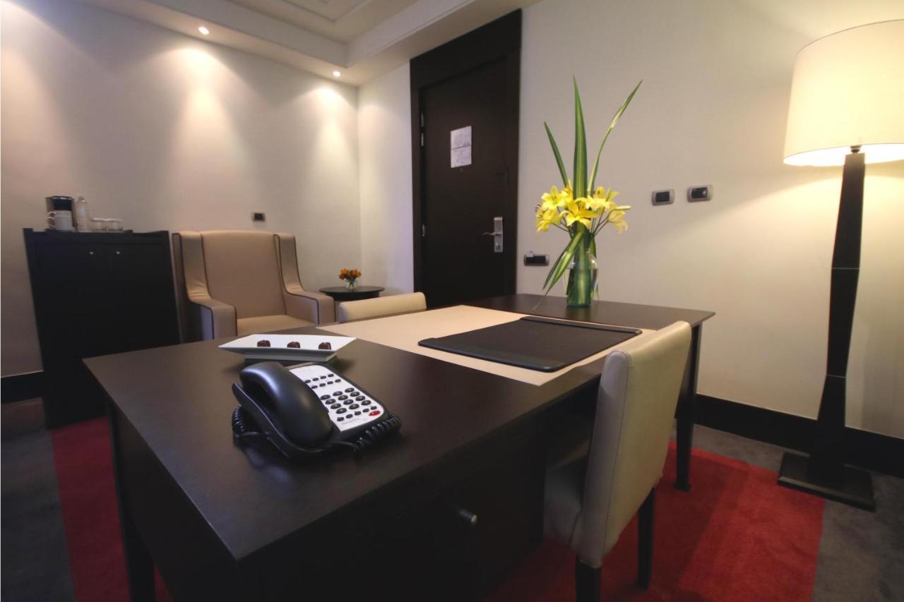 Hesperia Wtc Valencia Hotel Екстериор снимка