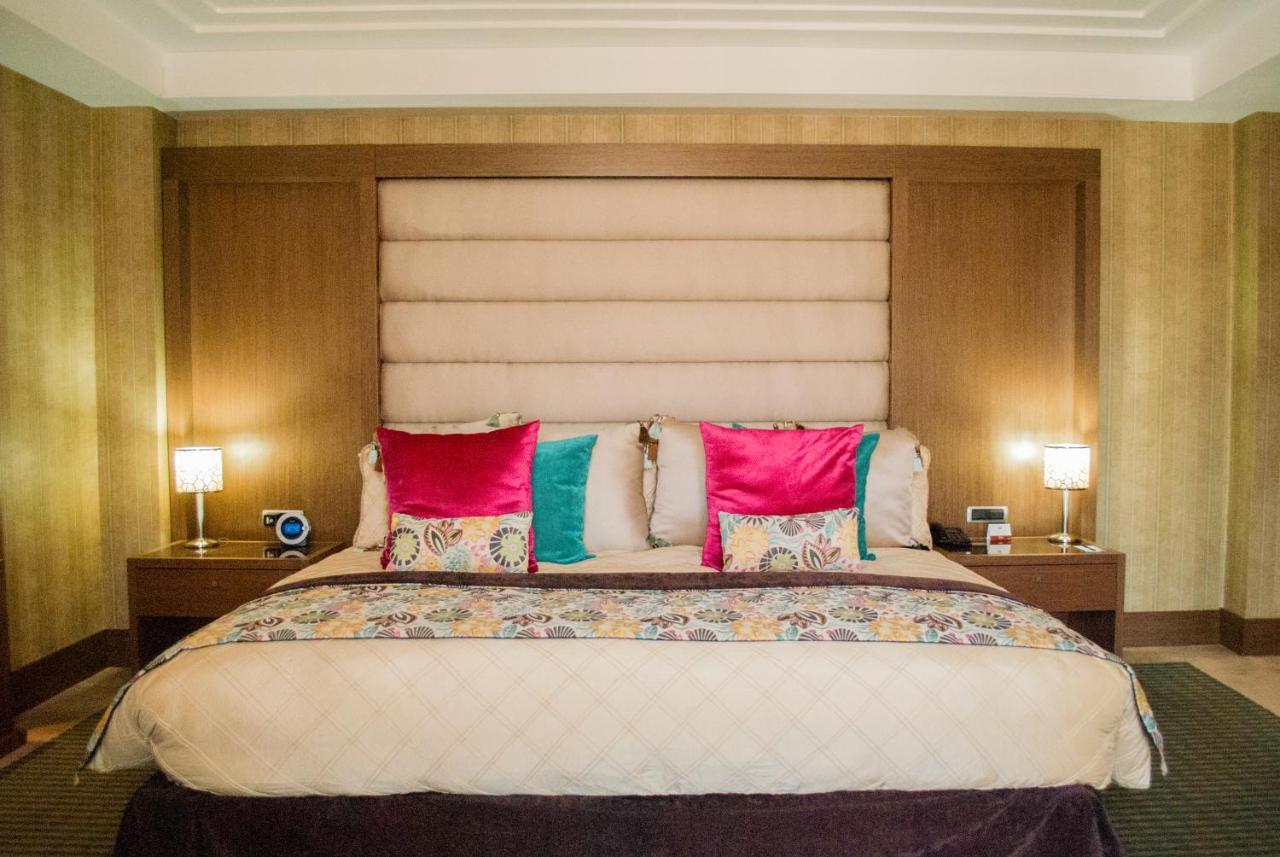 Hesperia Wtc Valencia Hotel Екстериор снимка
