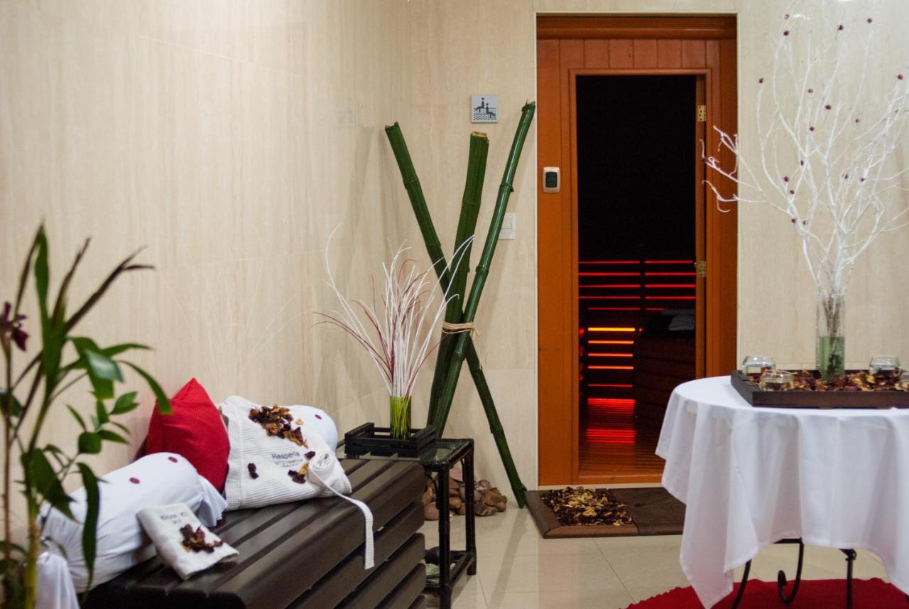Hesperia Wtc Valencia Hotel Екстериор снимка