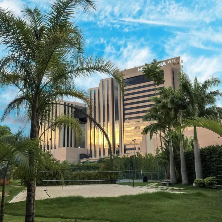 Hesperia Wtc Valencia Hotel Екстериор снимка