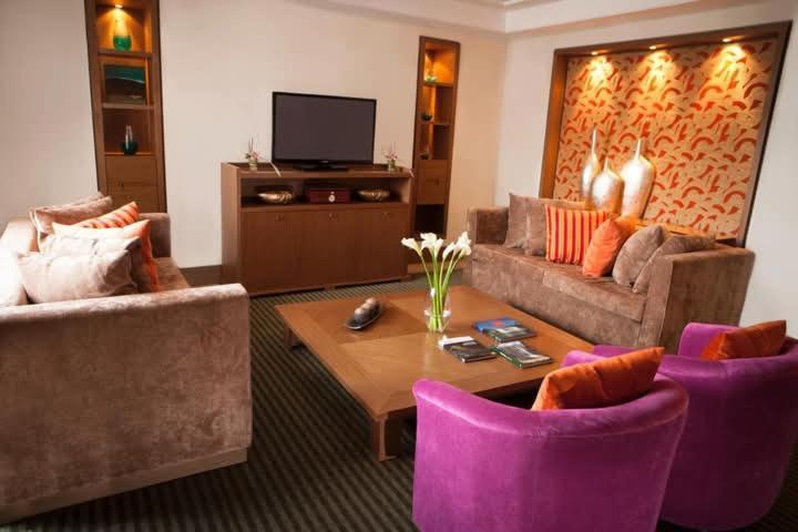 Hesperia Wtc Valencia Hotel Екстериор снимка