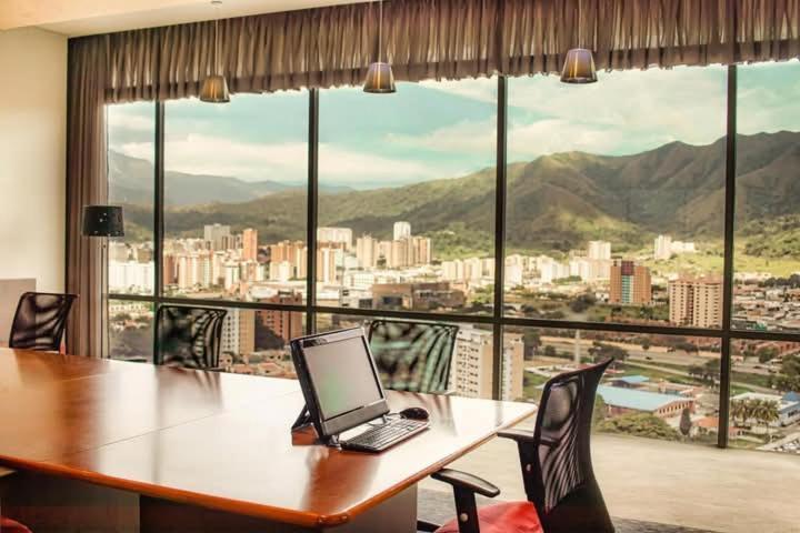 Hesperia Wtc Valencia Hotel Екстериор снимка